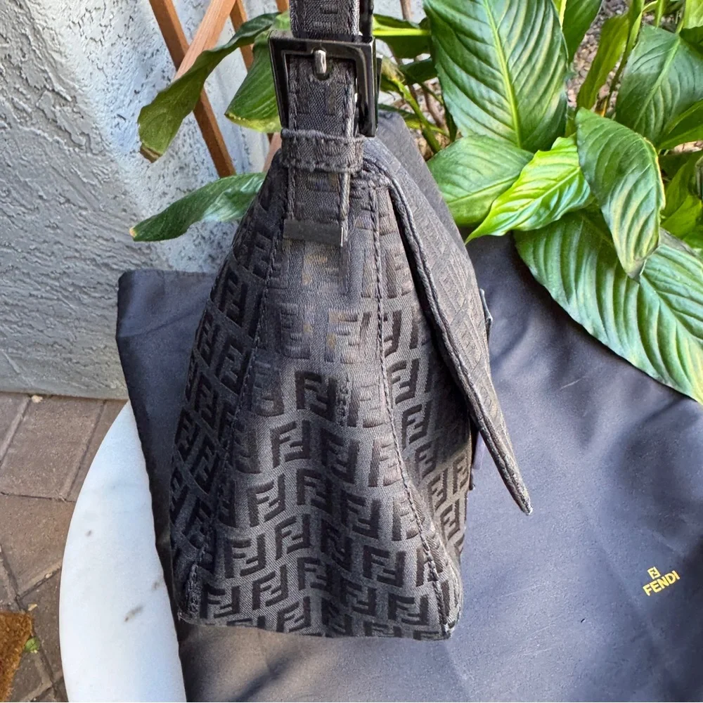 Fendi Vintage Y2K Mamma Monogram Baguette Shoulder Bag - Picture 9 of 14